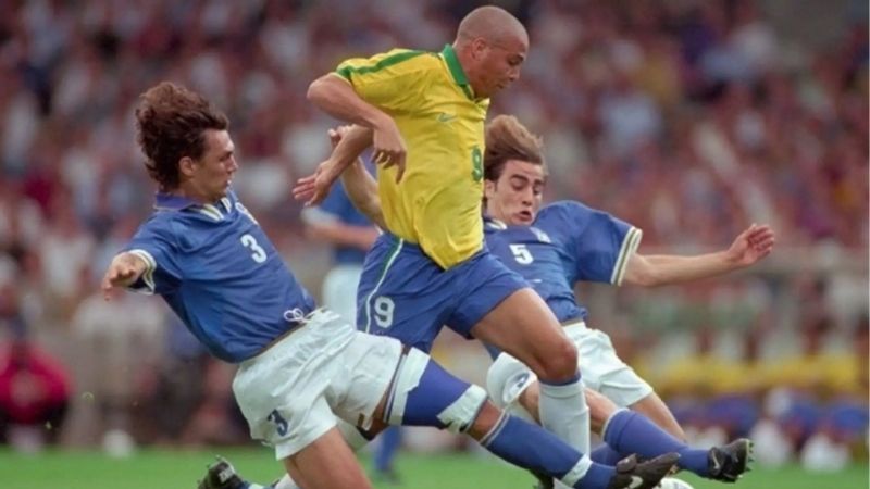 ST Là Gì Trong Bóng Đá | Phân Tích Soi Kèo Tiền Đạo